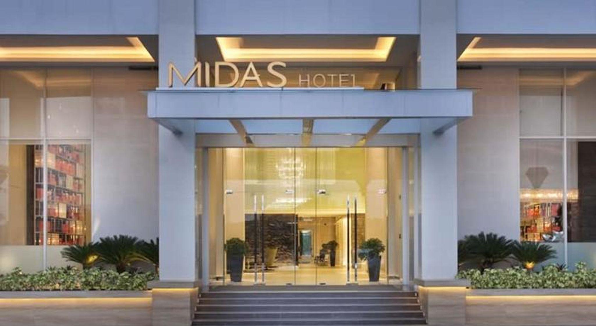 Midas Hotel And Casino Manila Exterior photo